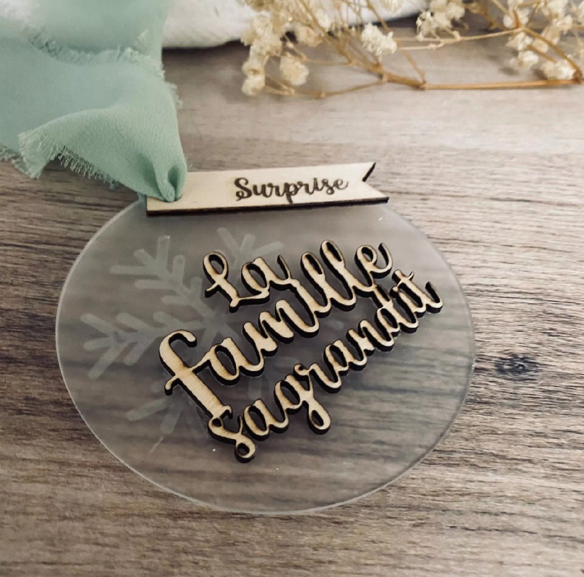 Boule de Noël “La famille s’agrandit” – Annonce surprise (version transparente) - Les ptites soeurs