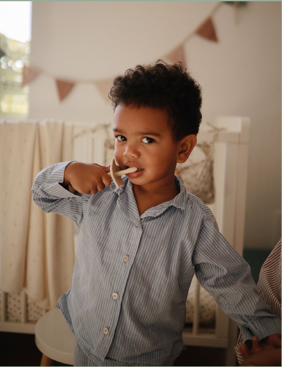 Brosse à dents d'apprentissage en silicone - sable - Les ptites soeurs