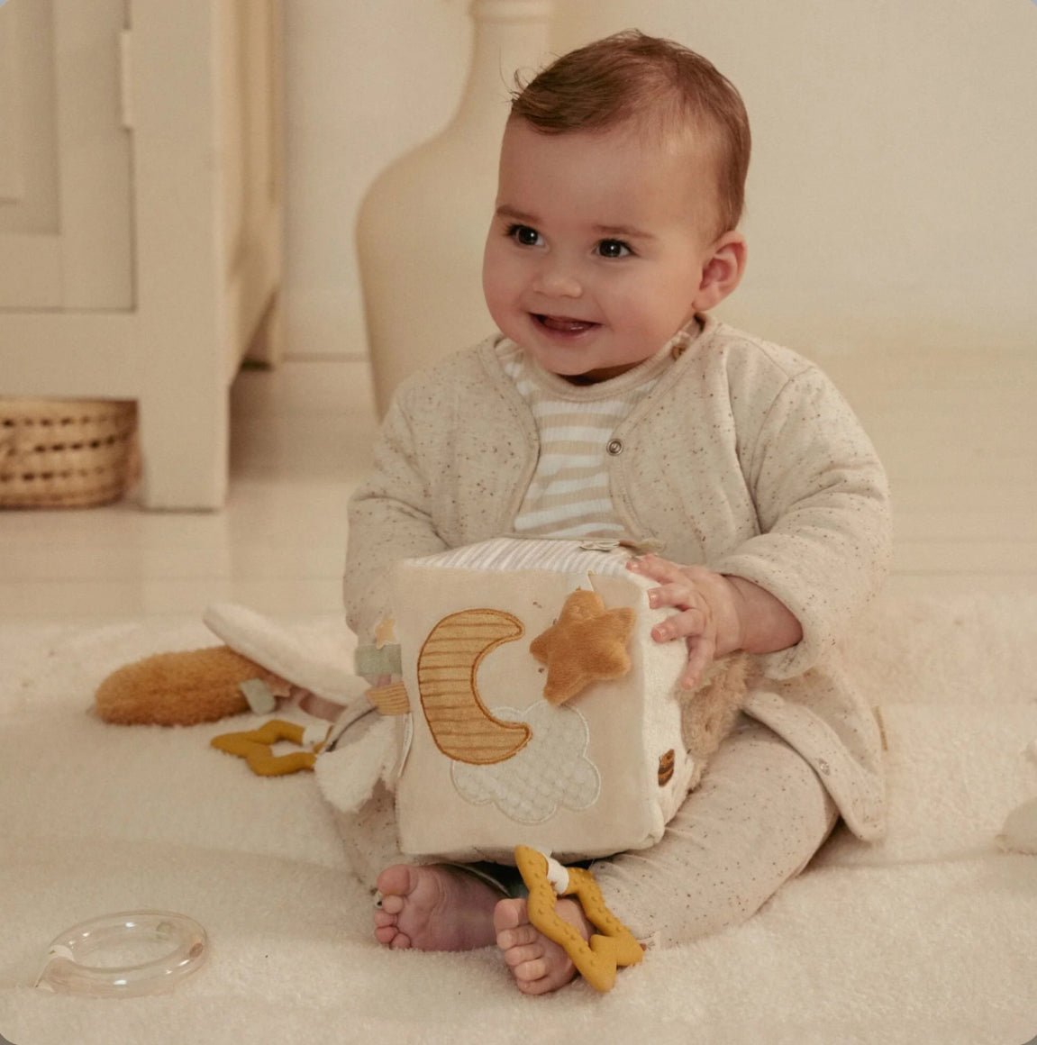 Cube d'activités - Beige - Newborn Naturals - Les ptites soeurs