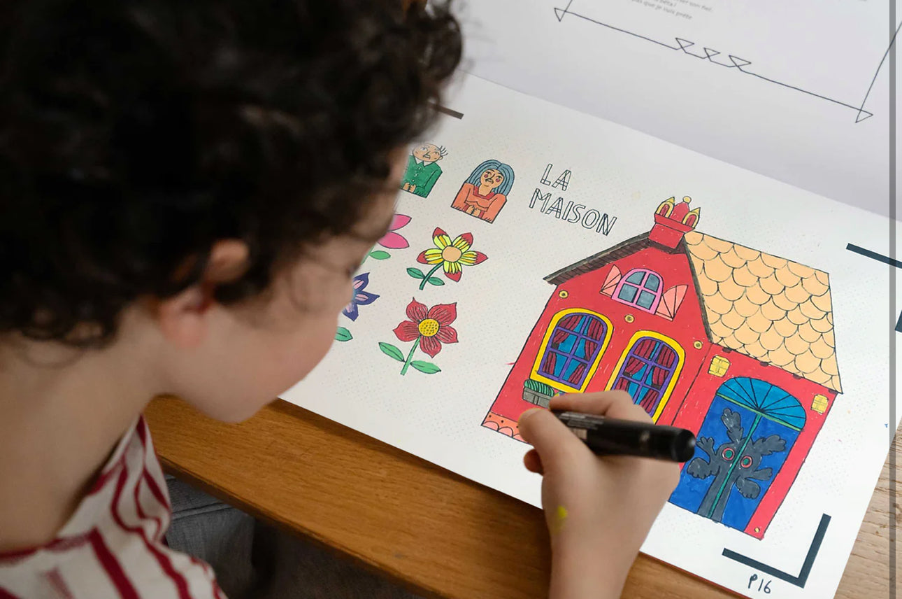 Coloriage animé - Macha et l’ours