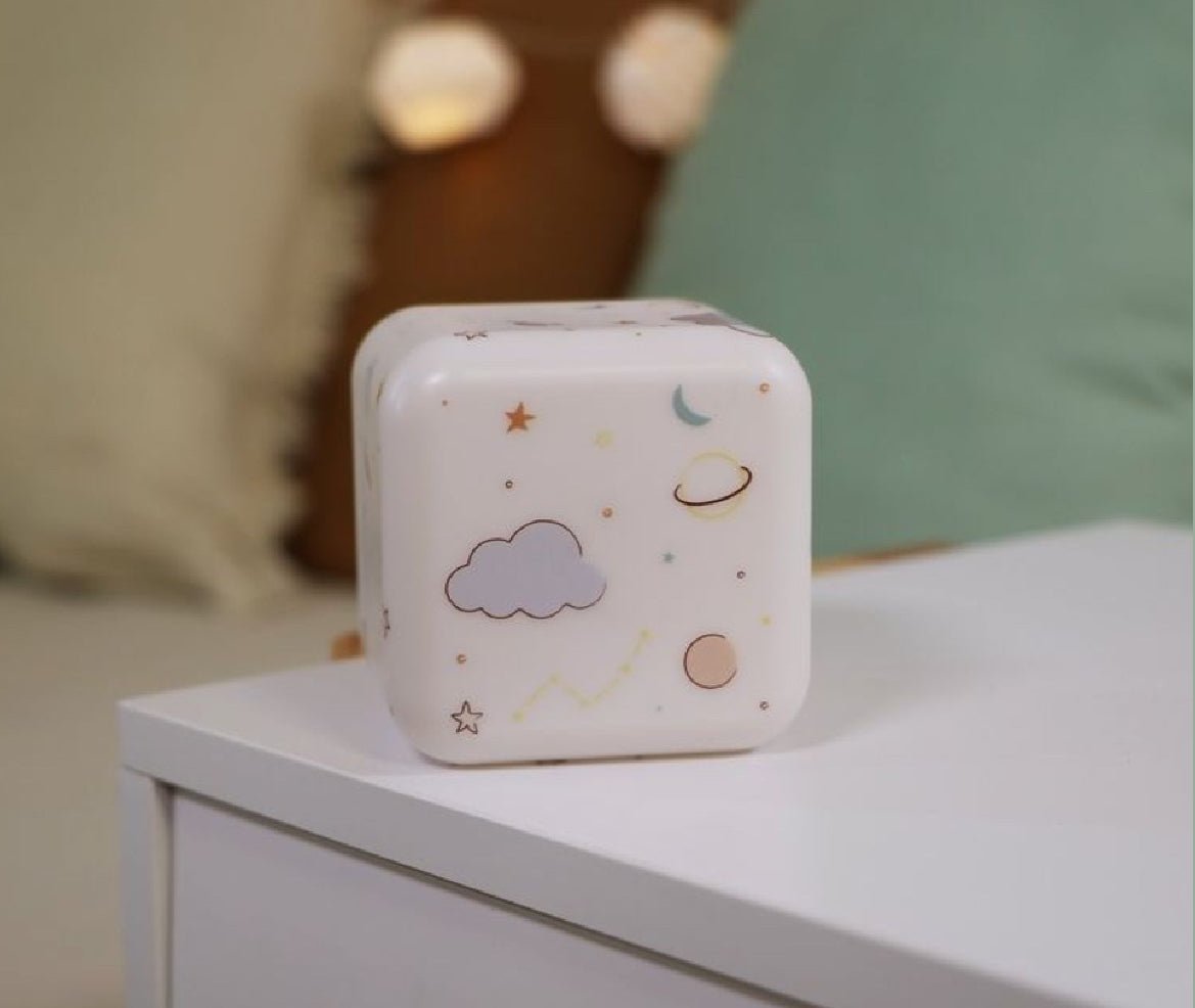 Veilleuse nomade - espace - Les ptites soeurs