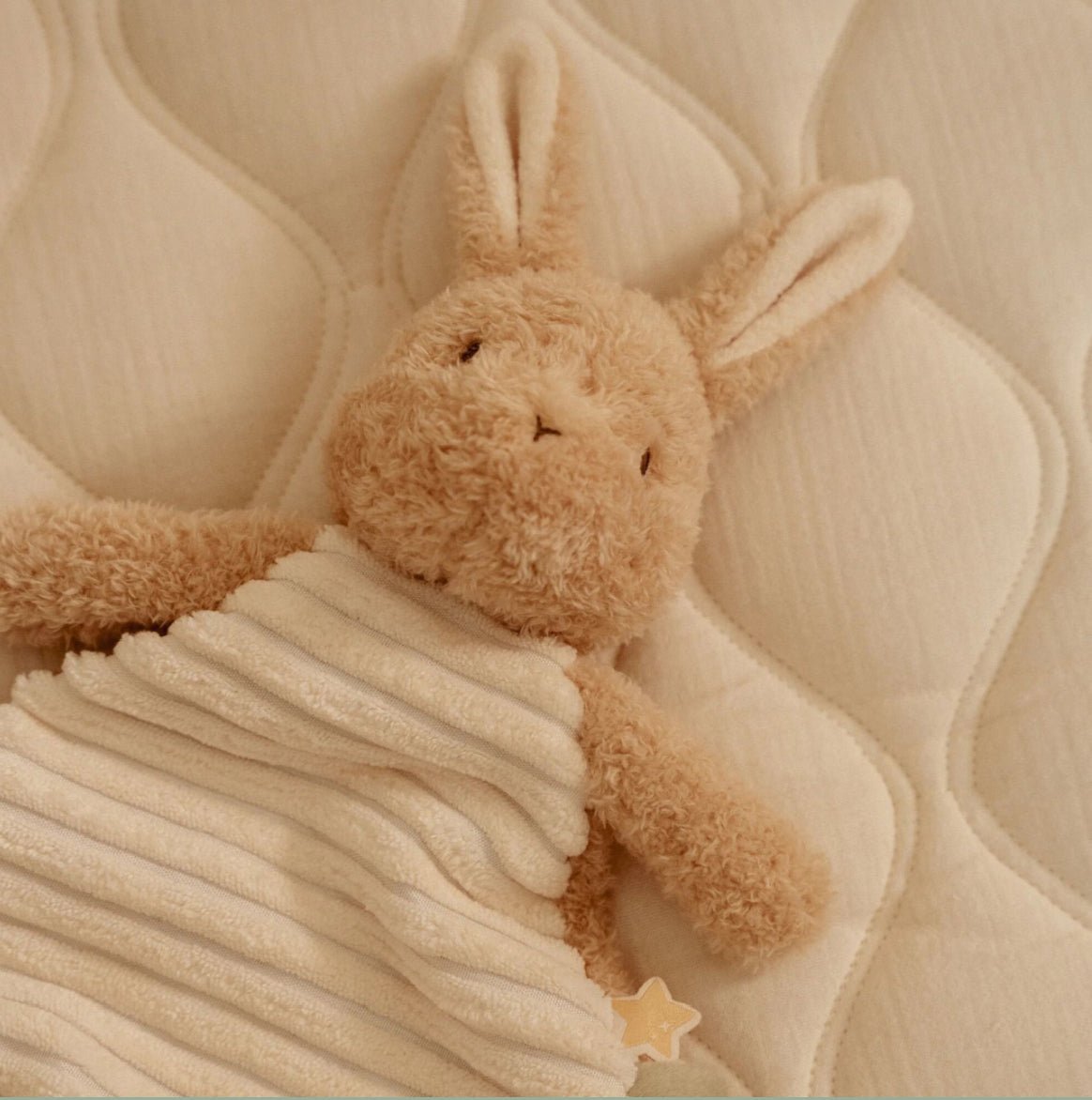 Doudou lapin - Newborn Naturals - Les ptites soeurs