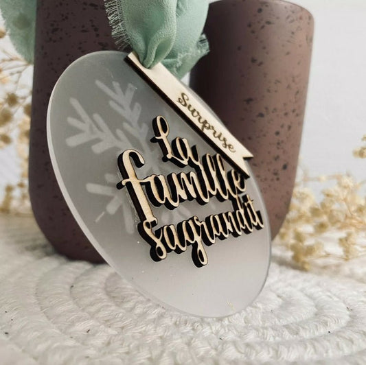 Boule de Noël “La famille s’agrandit” – Annonce surprise (version transparente) - Les ptites soeurs